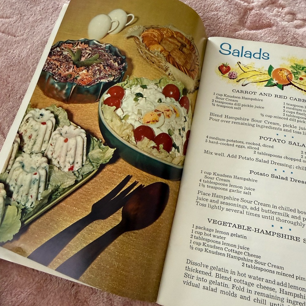 Vintage Cookbook Collection - Picture 13 of 13
